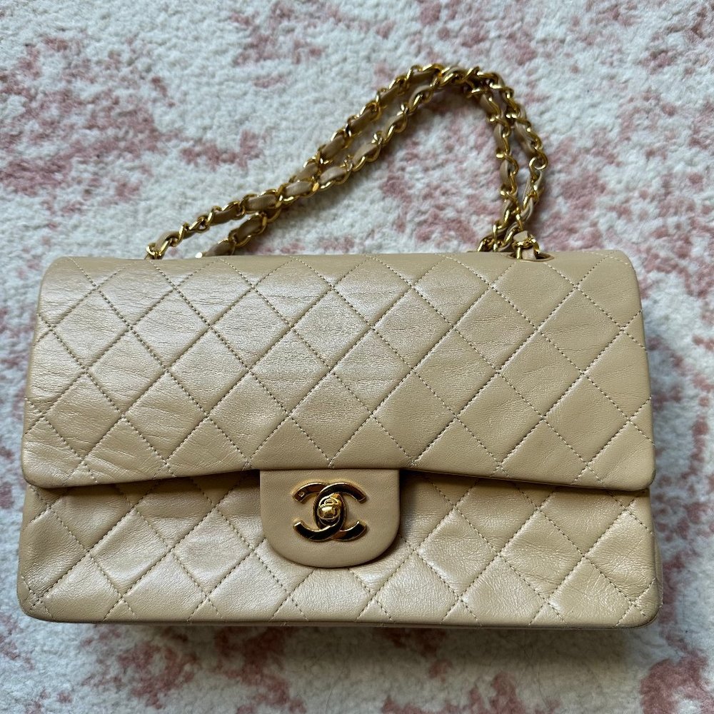 Vintage Chanel Medium Classic Flap